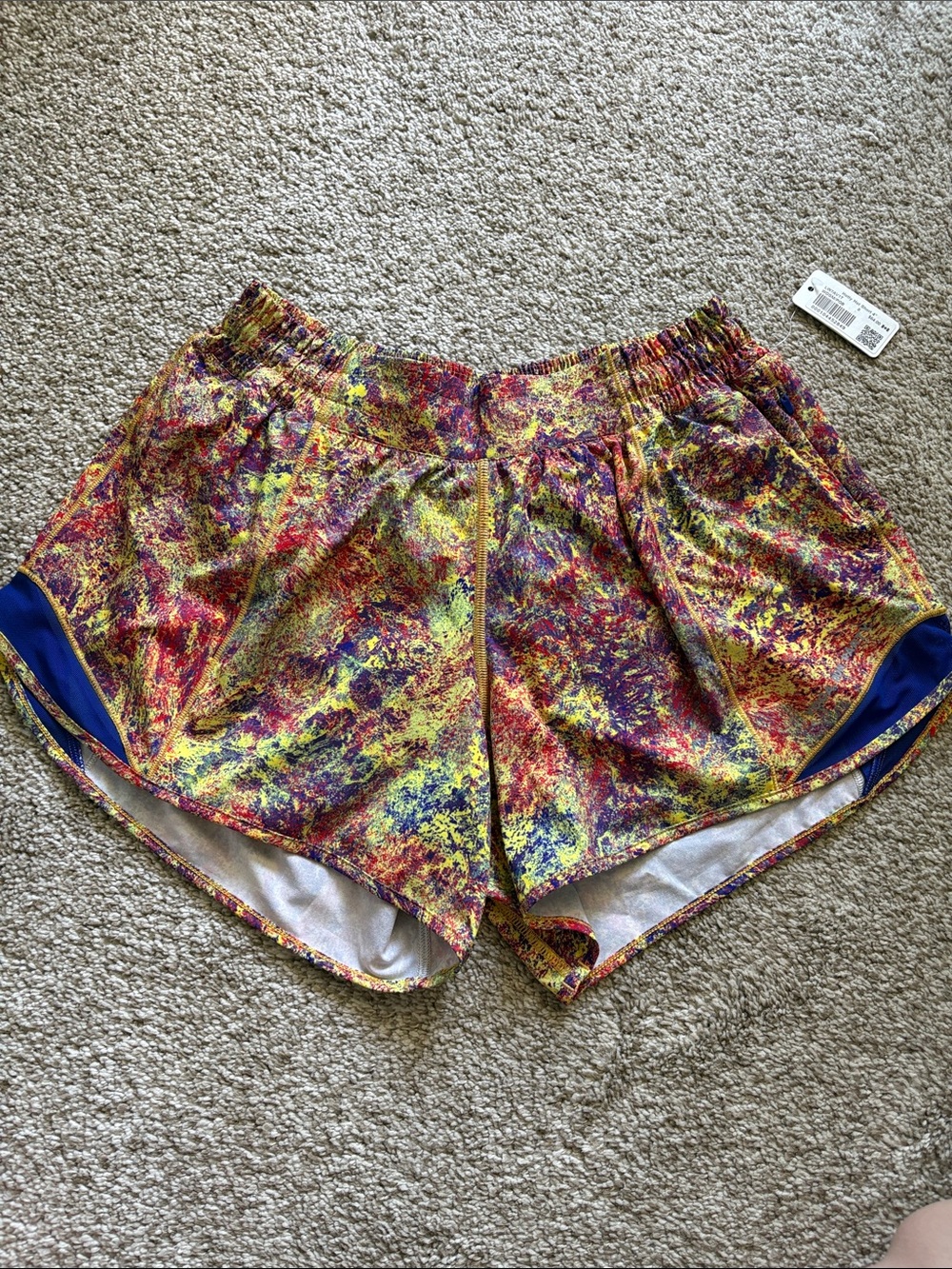 NWT Lululemon Hotty Hot Shorts 4”